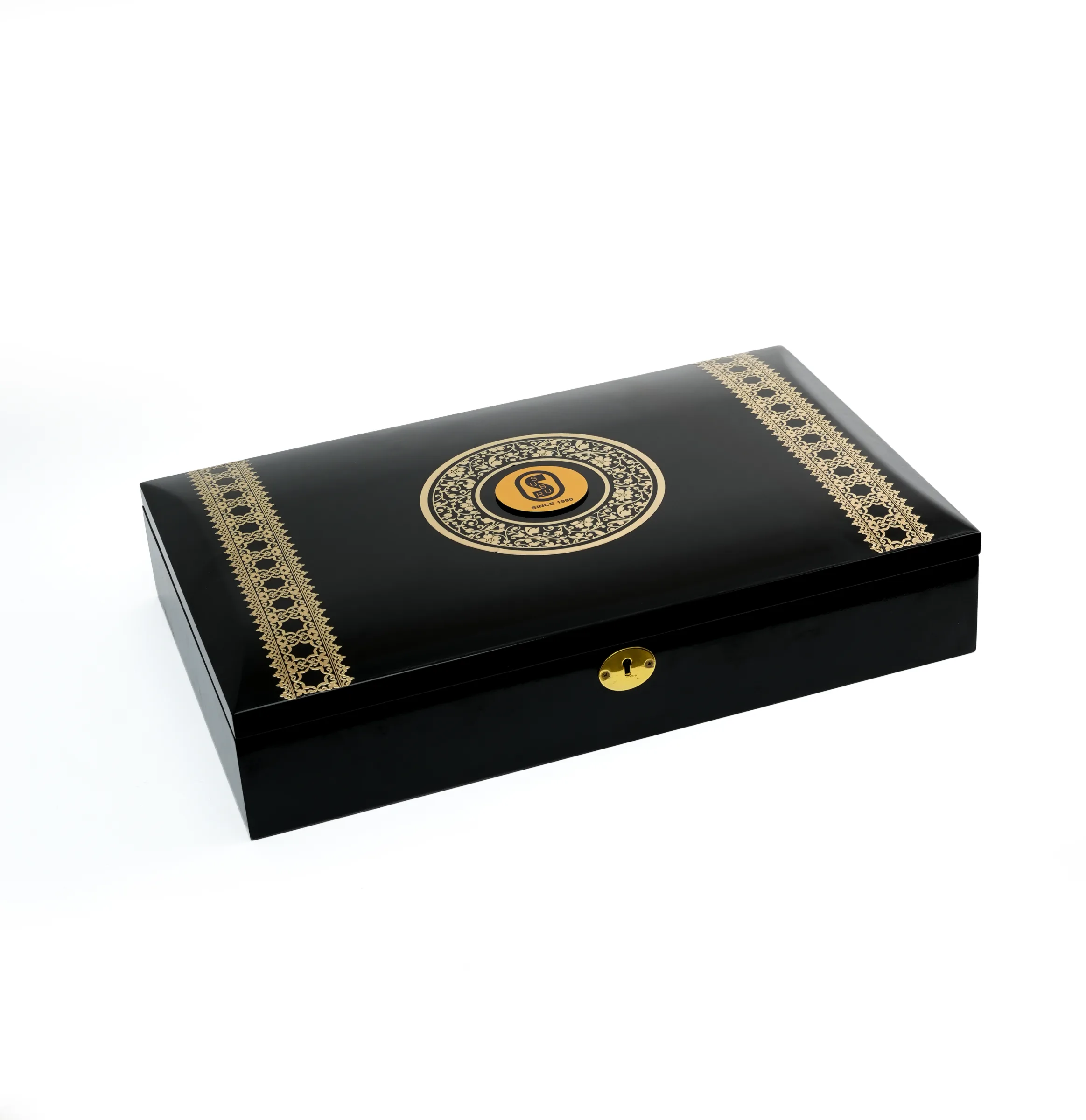 Supor product photography — AOSS Media
