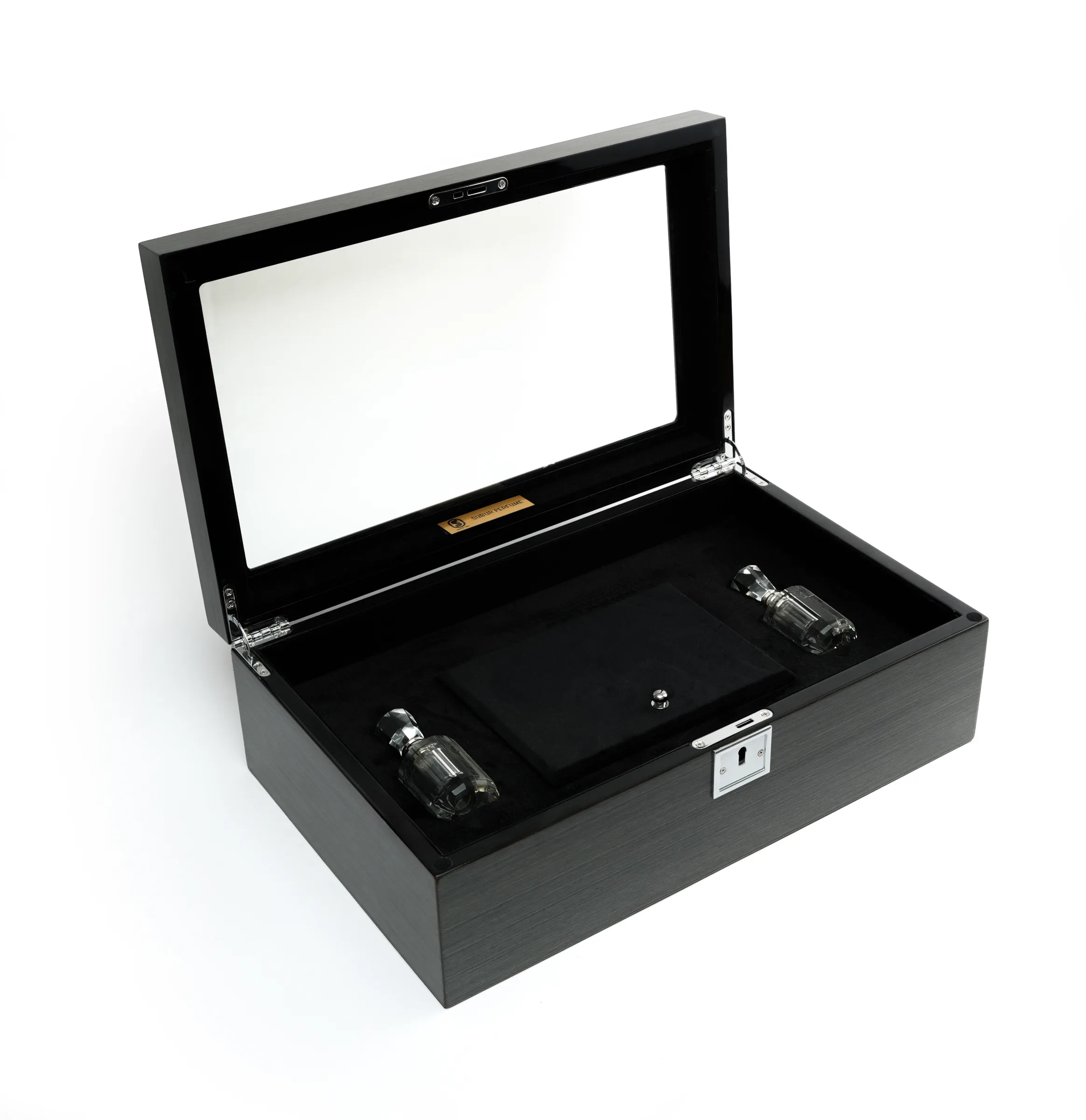 Supor product photography — AOSS Media