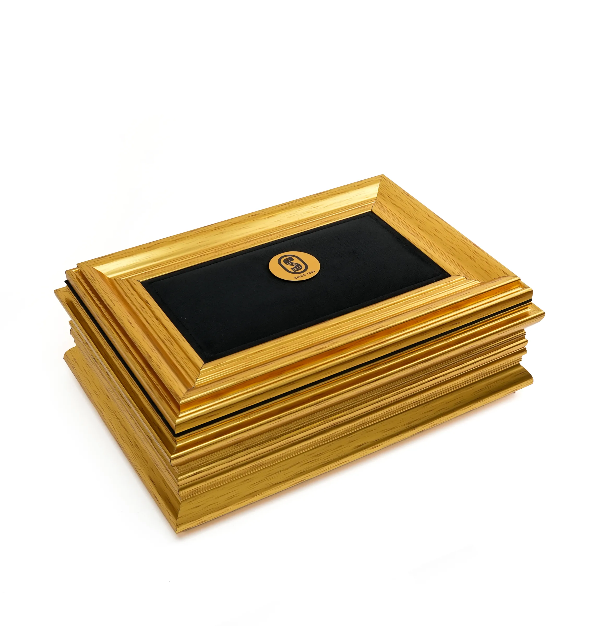 Supor product photography — AOSS Media