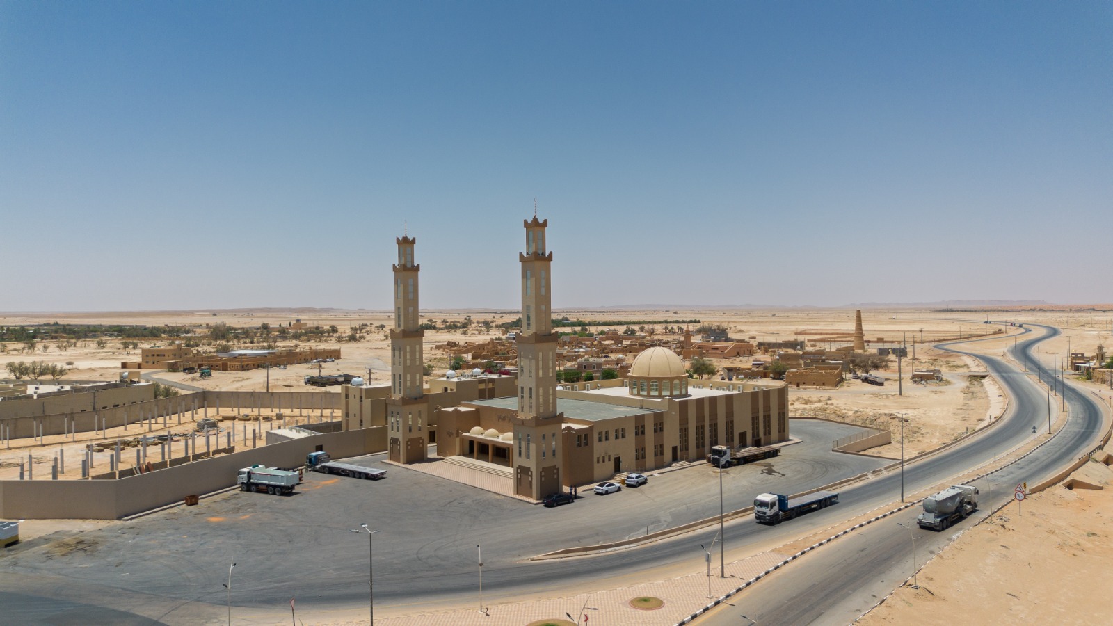 مشاريع عقارية — أسس ميديا
