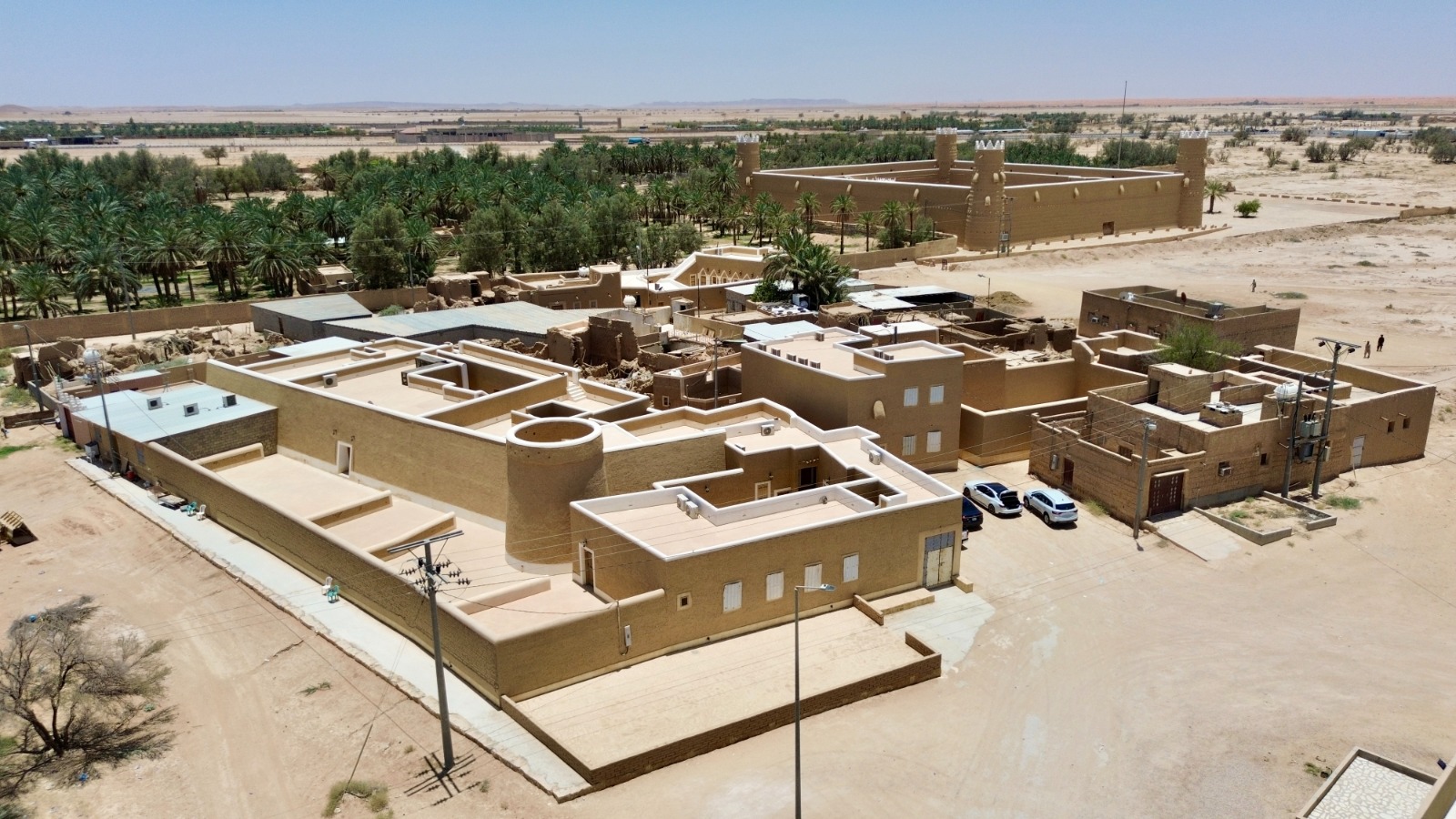 مشاريع عقارية — أسس ميديا